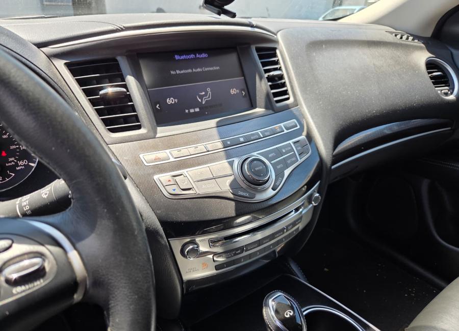 Salvage 2019 Infiniti Qx60  in Black