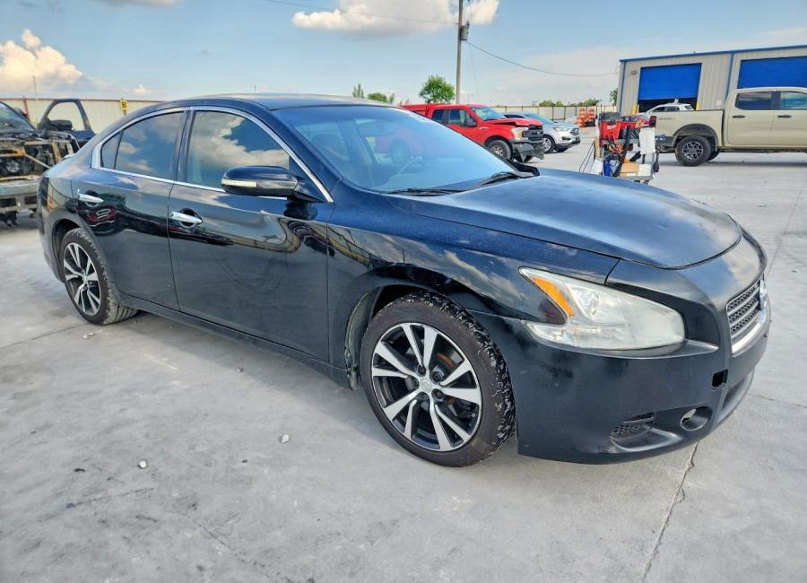 Salvage 2014 Nissan Maxima 3.5 Sv in Black