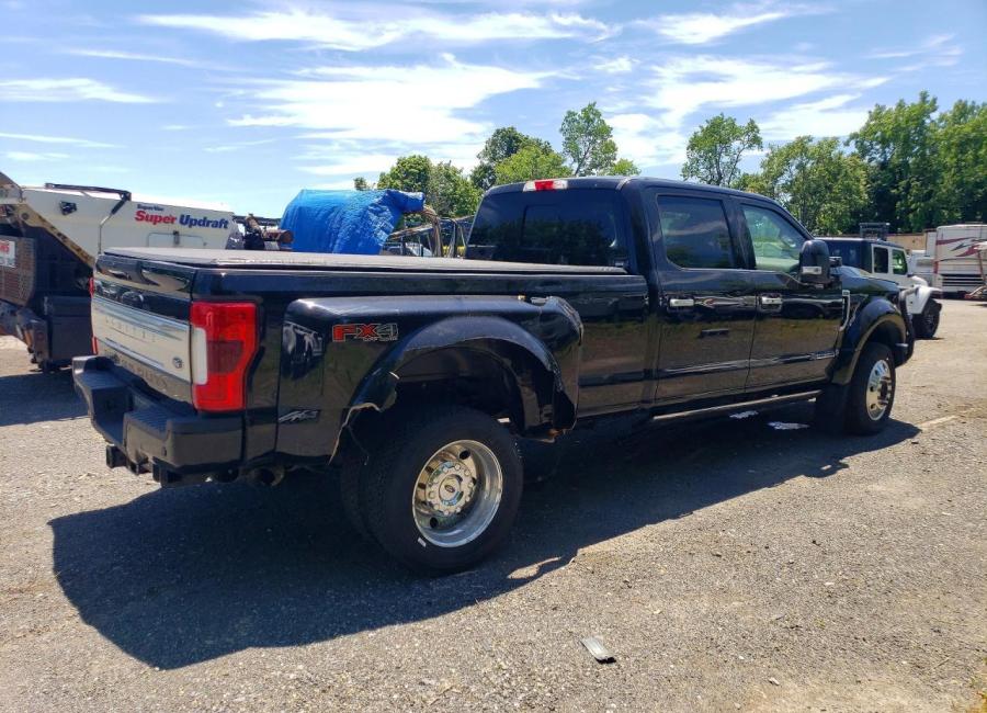 Salvage 2019 Ford F450 Limited in Black
