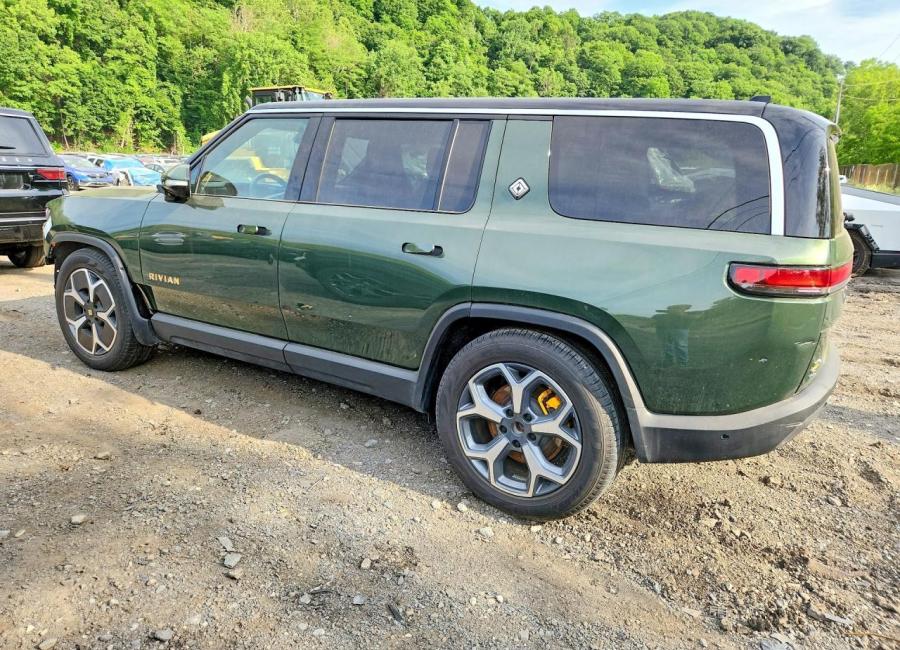 Salvage 2024 Rivian R1s Adventure in Green