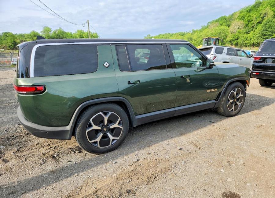 Salvage 2024 Rivian R1s Adventure in Green