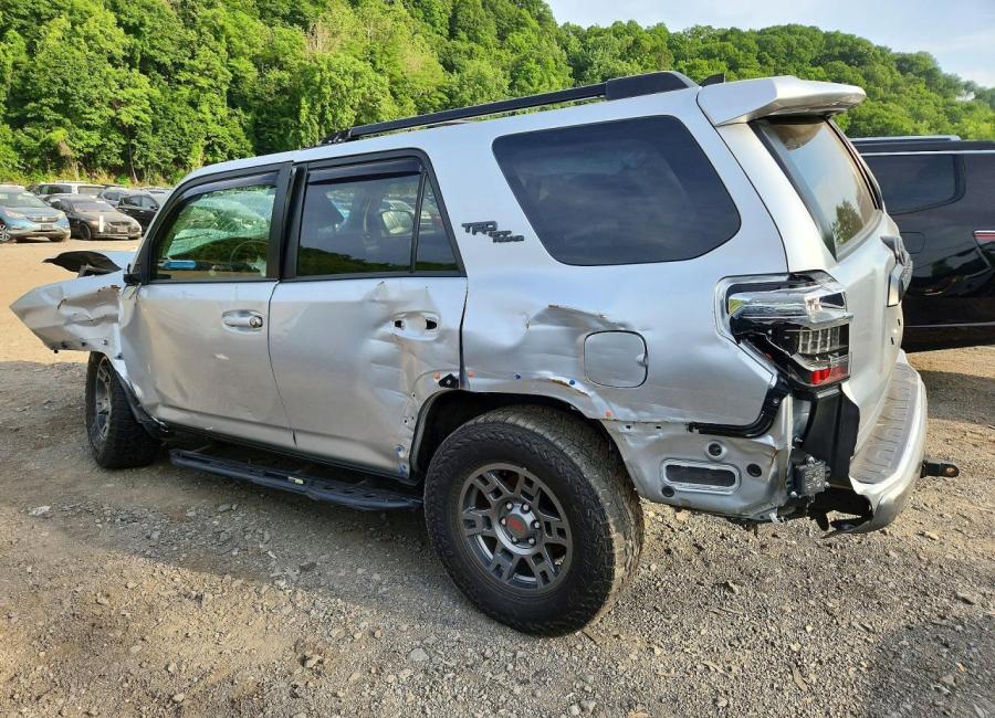 Salvage 2022 Toyota 4runner Trd Off-road Premium in Silver