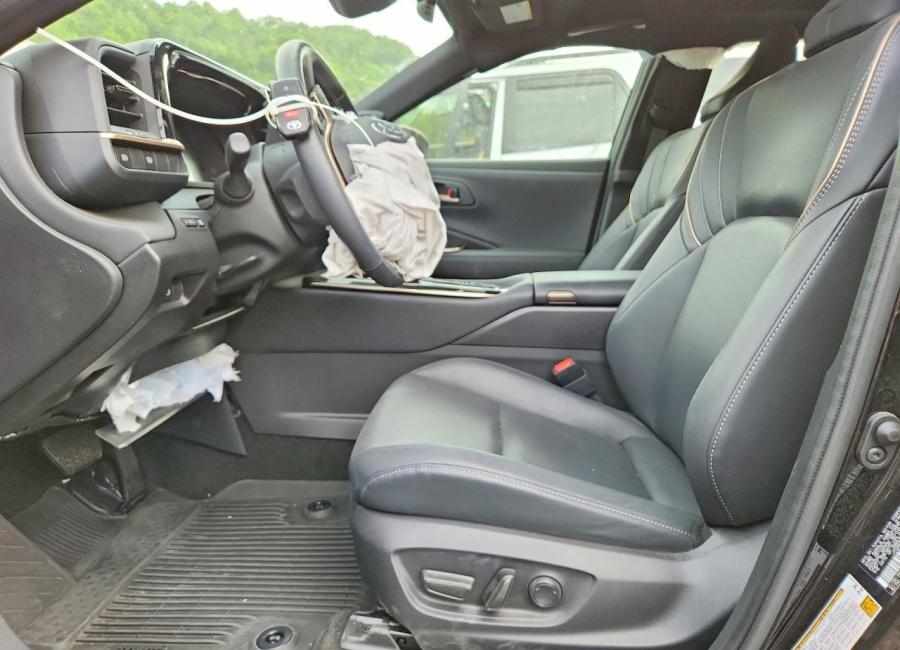 Salvage 2024 Toyota Crown Platinum in Black