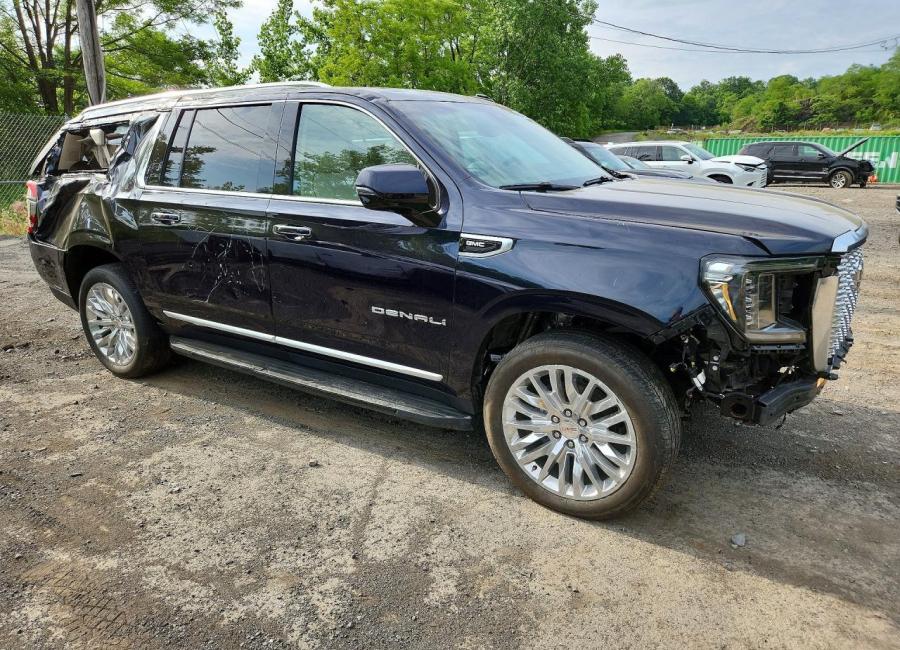Salvage 2023 Gmc Yukon Xl Denali in Black