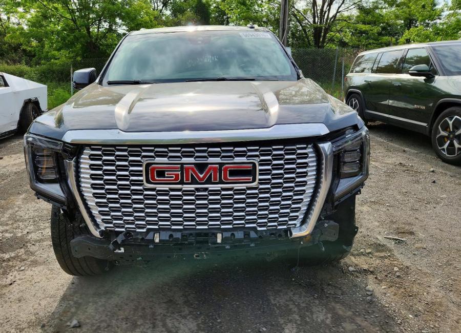 Salvage 2023 Gmc Yukon Xl Denali in Black