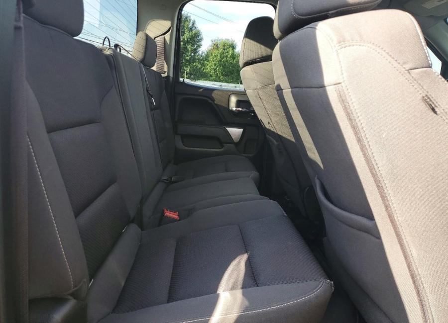 Salvage 2016 Chevrolet Silverado K1500 Lt in Black