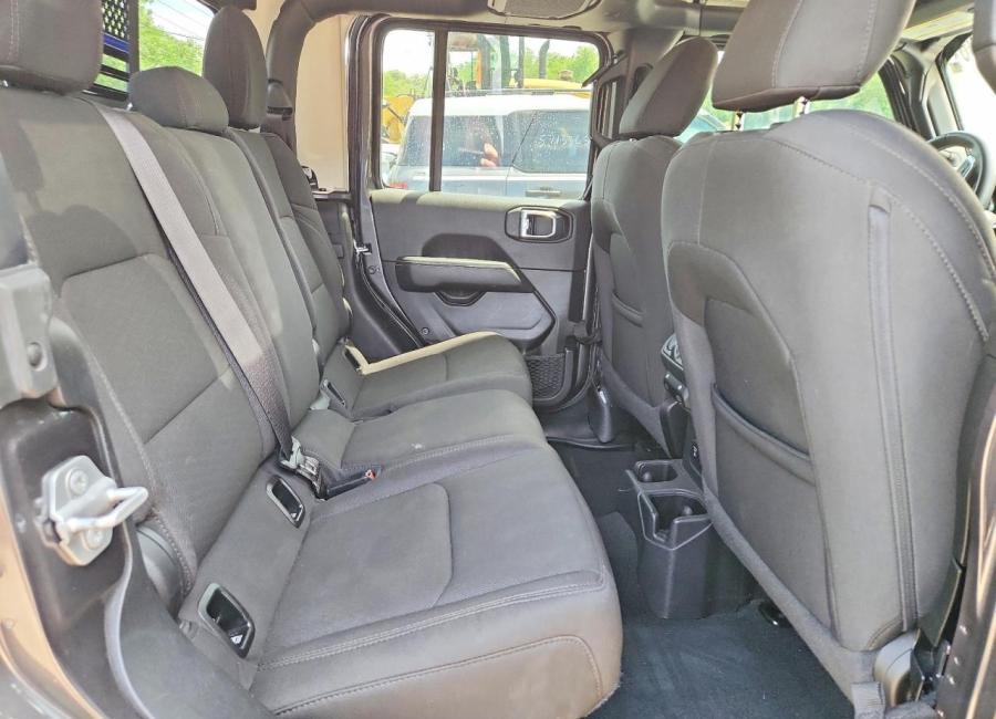 Salvage 2023 Jeep Gladiator Overland in Gray