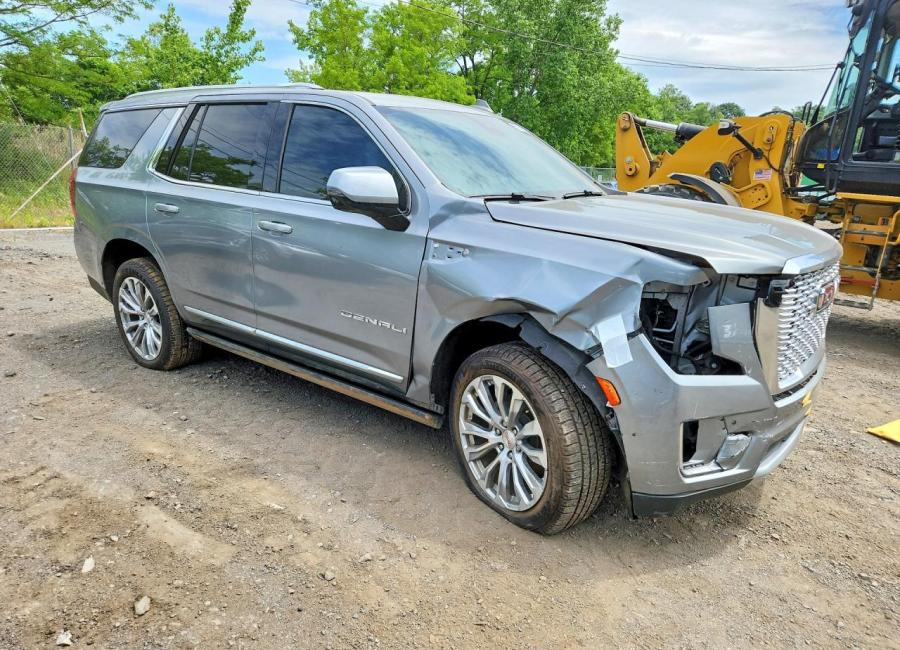 Salvage 2024 Gmc Yukon Denali in Gray