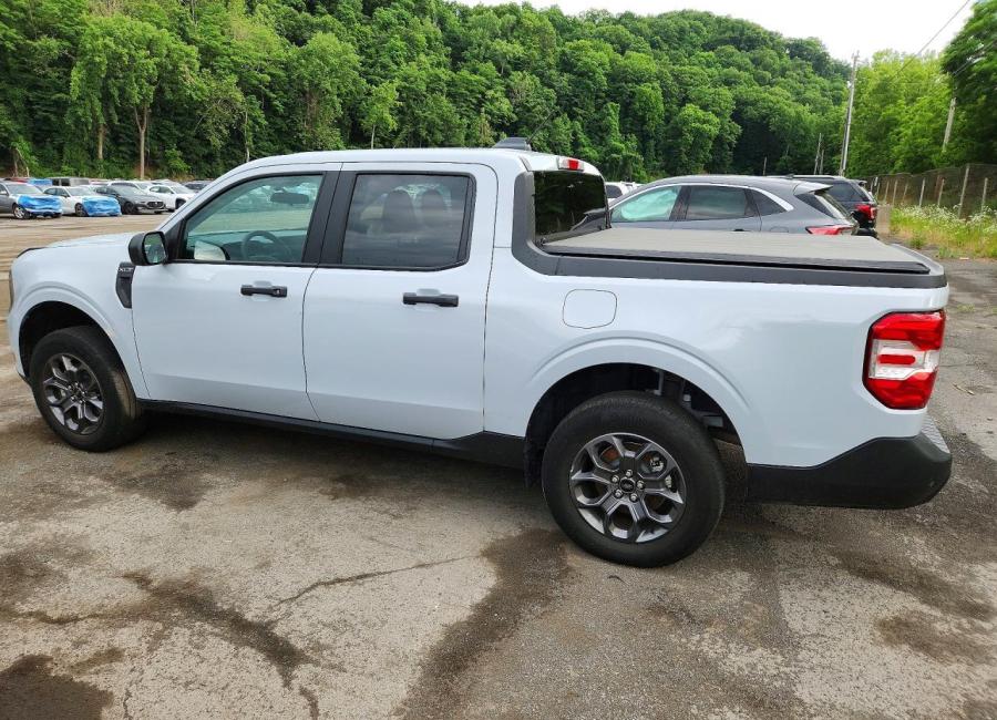Salvage 2025 Ford Maverick Xlt in White