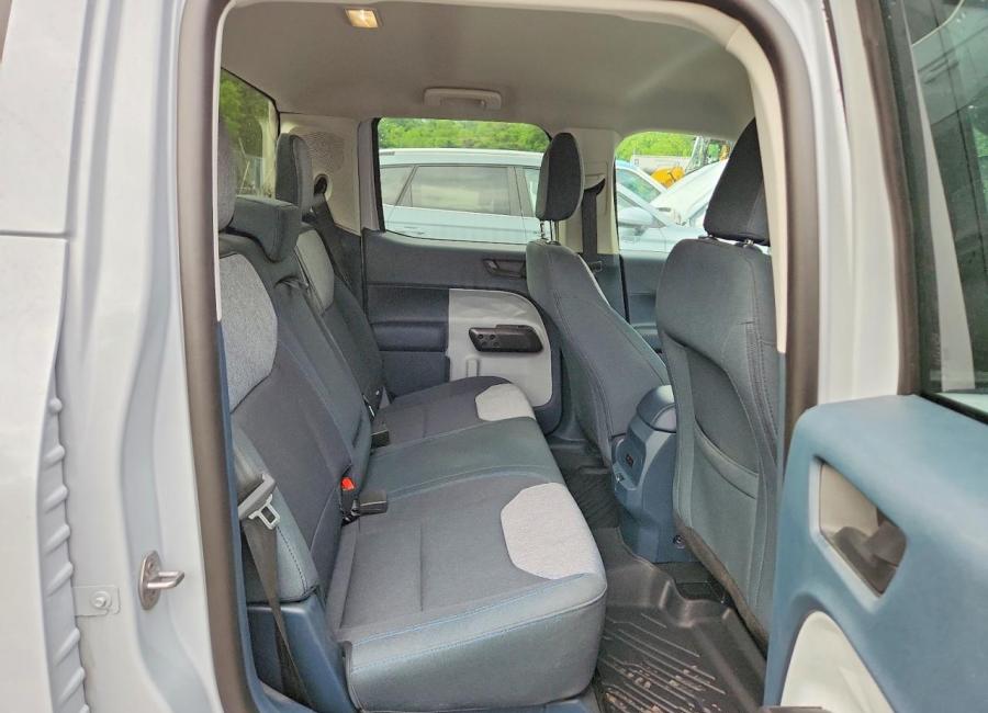 Salvage 2025 Ford Maverick Xlt in White