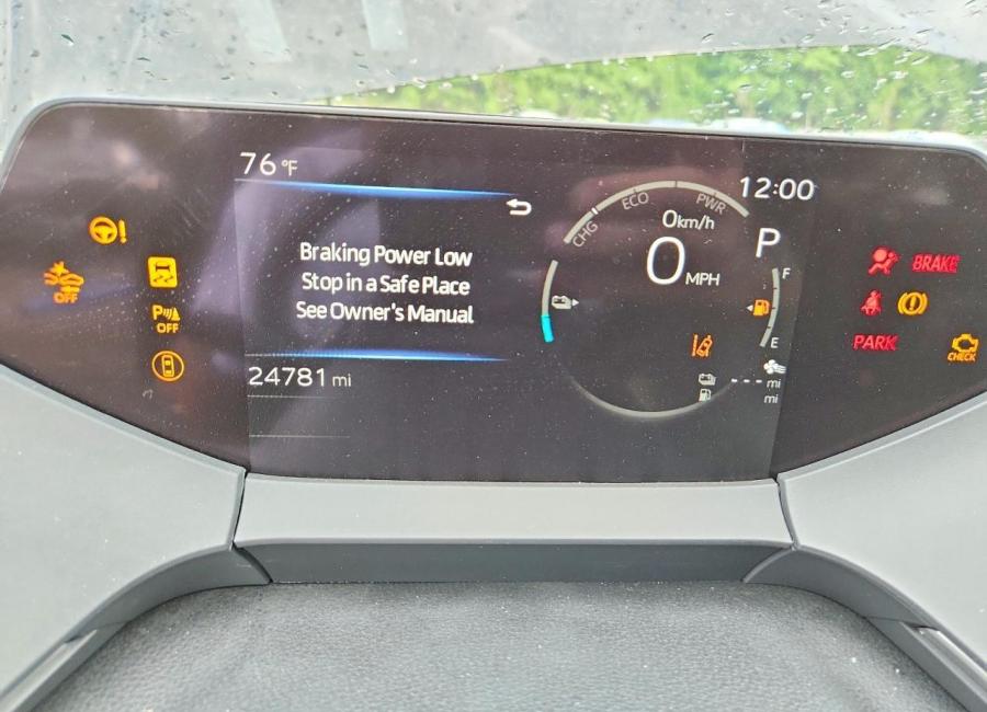 Salvage 2024 Toyota Prius  in 
