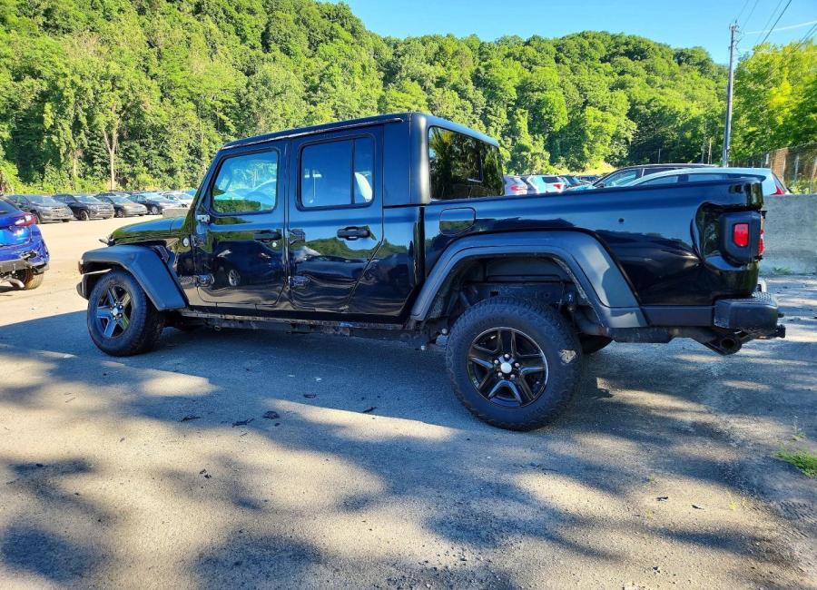 Salvage 2020 Jeep Gladiator  in Black