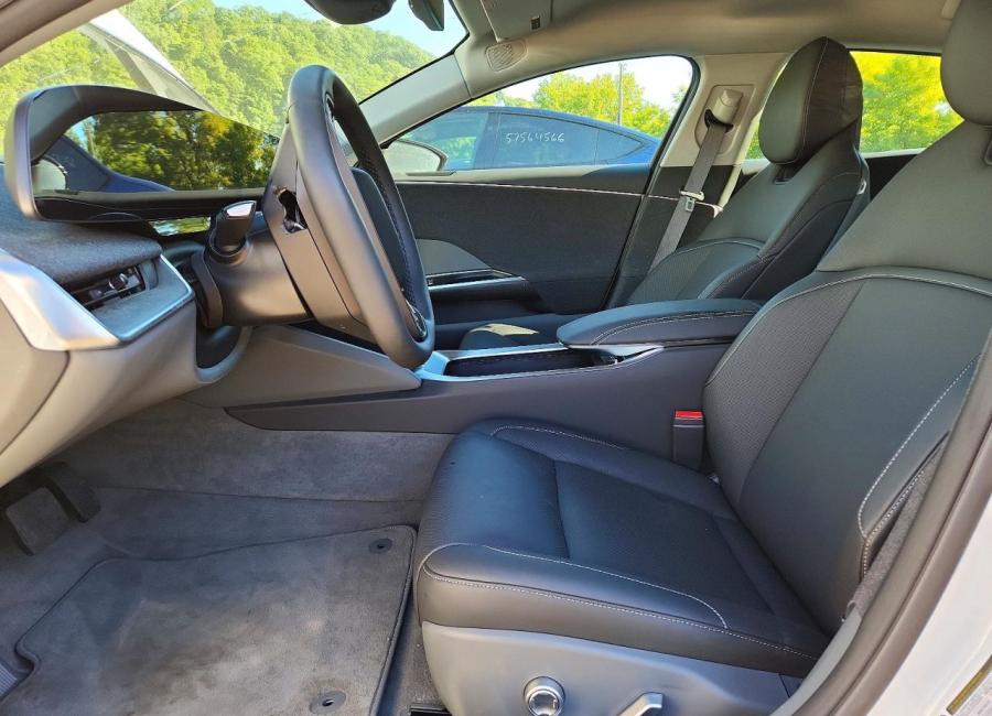 Salvage 2025 Lucid Motors Air Grand Touring in White