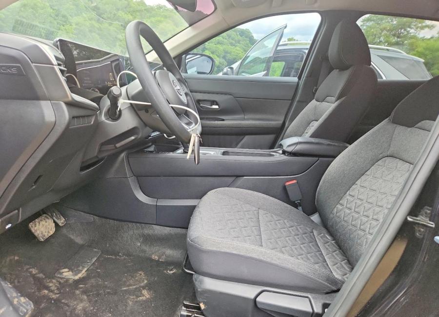Salvage 2026 Nissan Kicks Sv in Black
