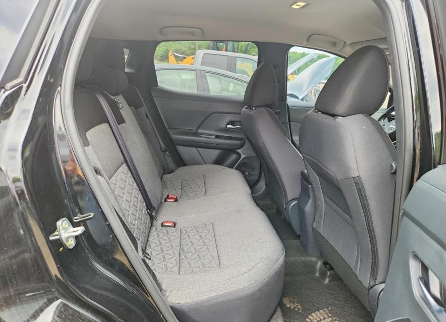 Salvage 2026 Nissan Kicks Sv in Black