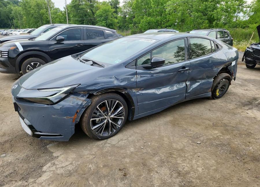 Salvage 2026 Toyota Prius Xle in Gray
