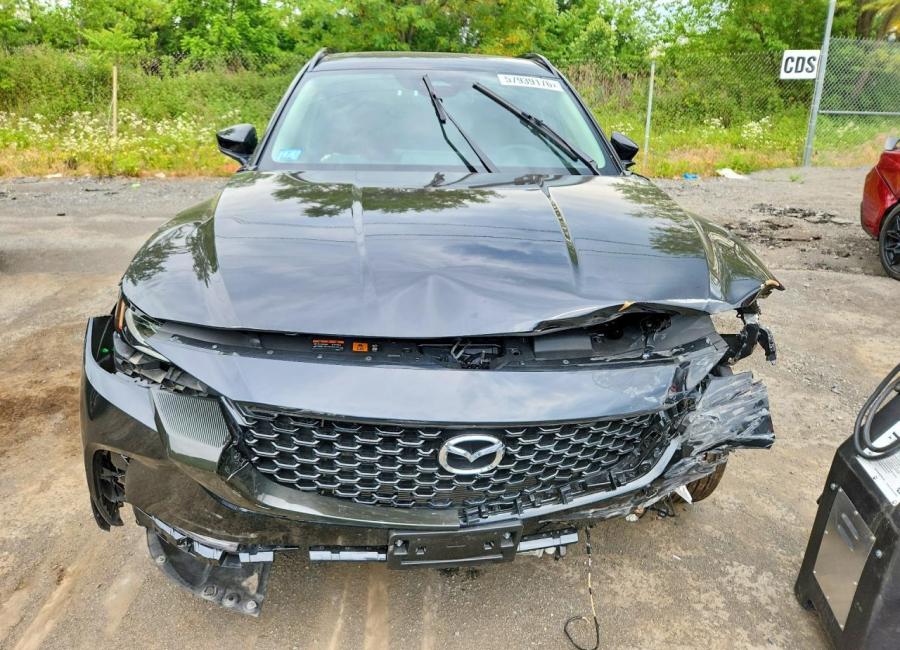 Salvage 2025 Mazda Cx-50 Premium in Black