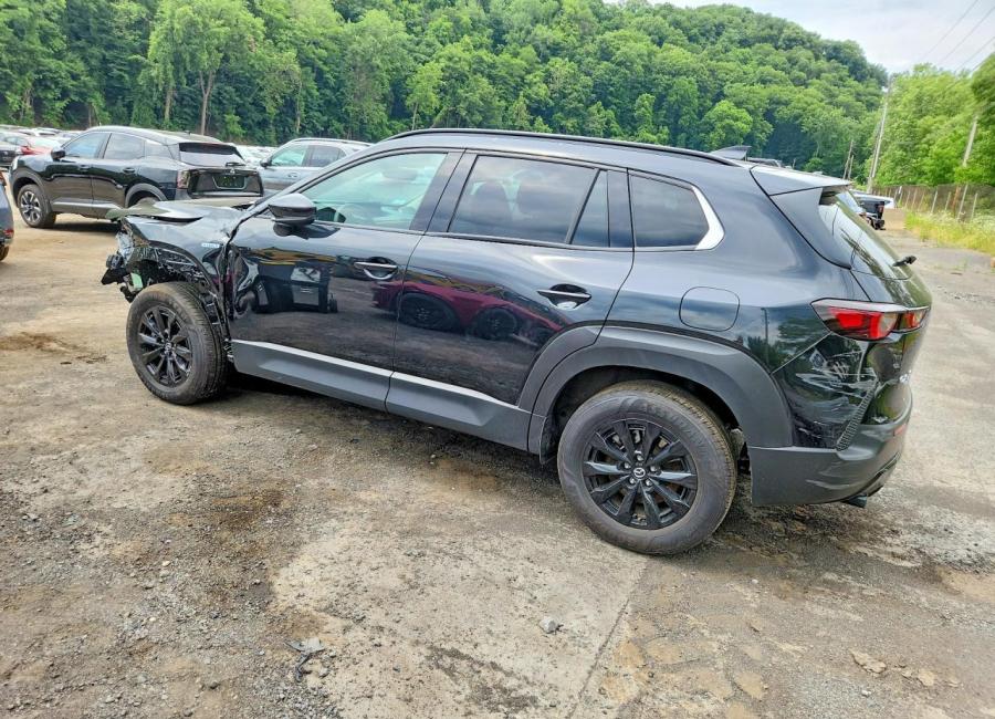 Salvage 2025 Mazda Cx-50 Premium in Black
