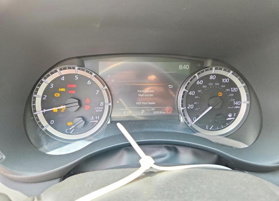 Salvage 2024 Toyota Highlander Xle in Gray