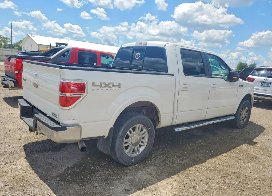 Salvage 2011 Ford F150 Lariat 5.0 in White