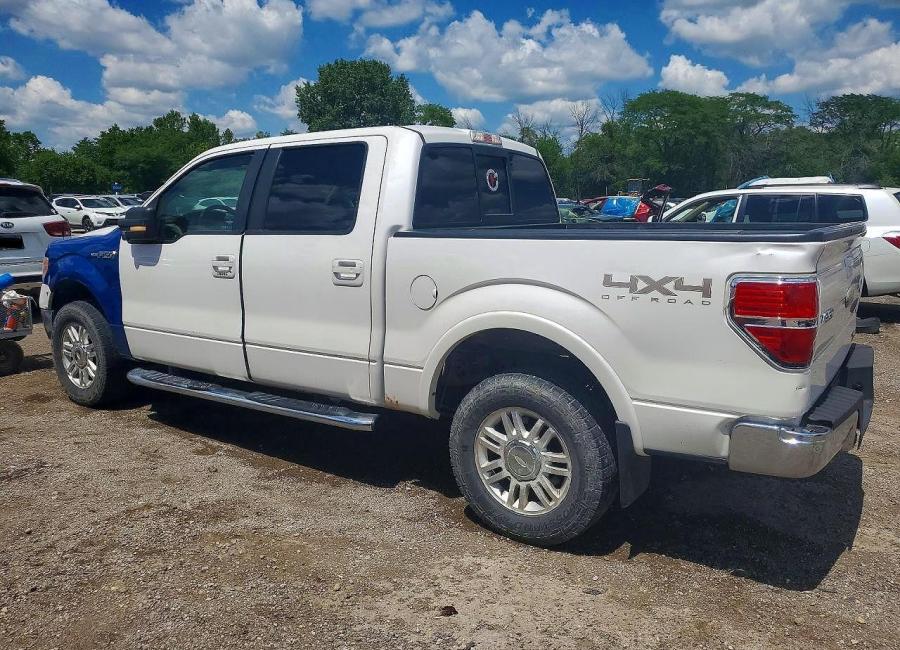 Salvage 2011 Ford F150 Lariat 5.0 in White