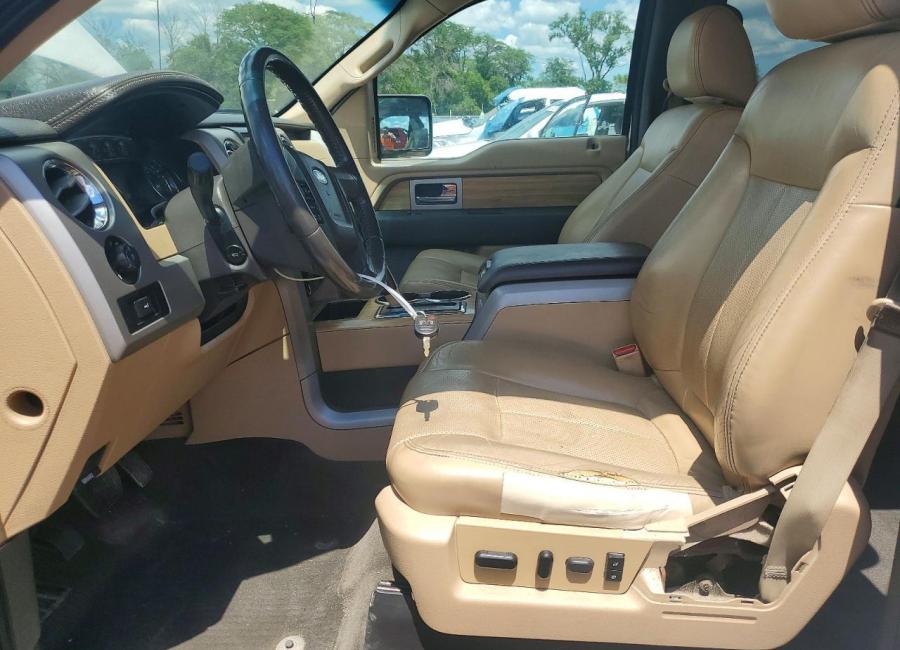 Salvage 2011 Ford F150 Lariat 5.0 in White
