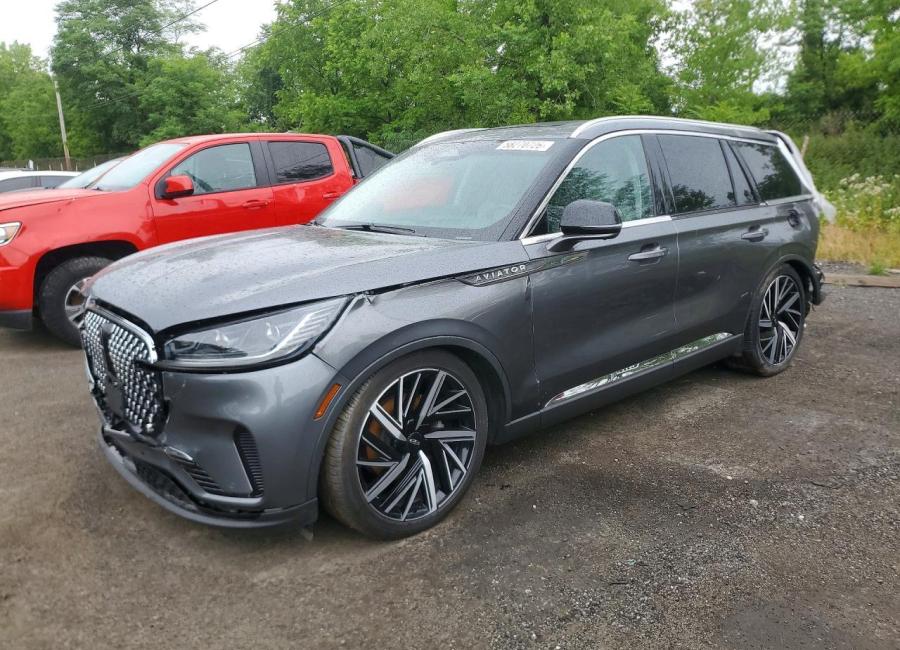 Salvage 2025 Lincoln Aviator Reserve in Gray