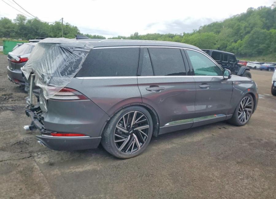 Salvage 2025 Lincoln Aviator Reserve in Gray
