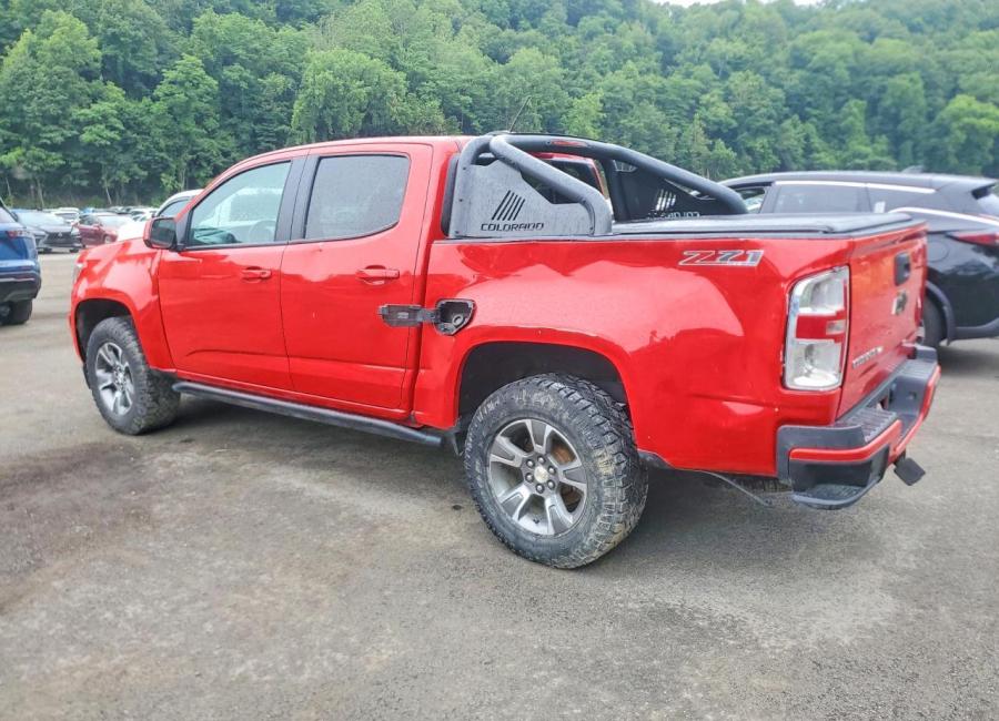Salvage 2019 Chevrolet Colorado Z71 in Red