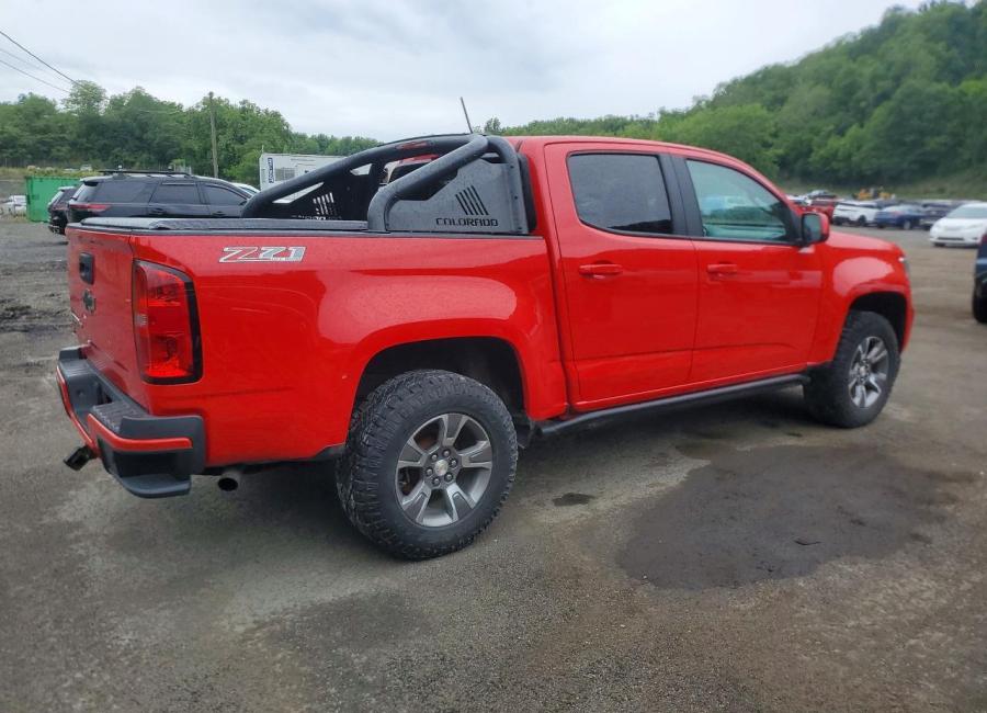 Salvage 2019 Chevrolet Colorado Z71 in Red