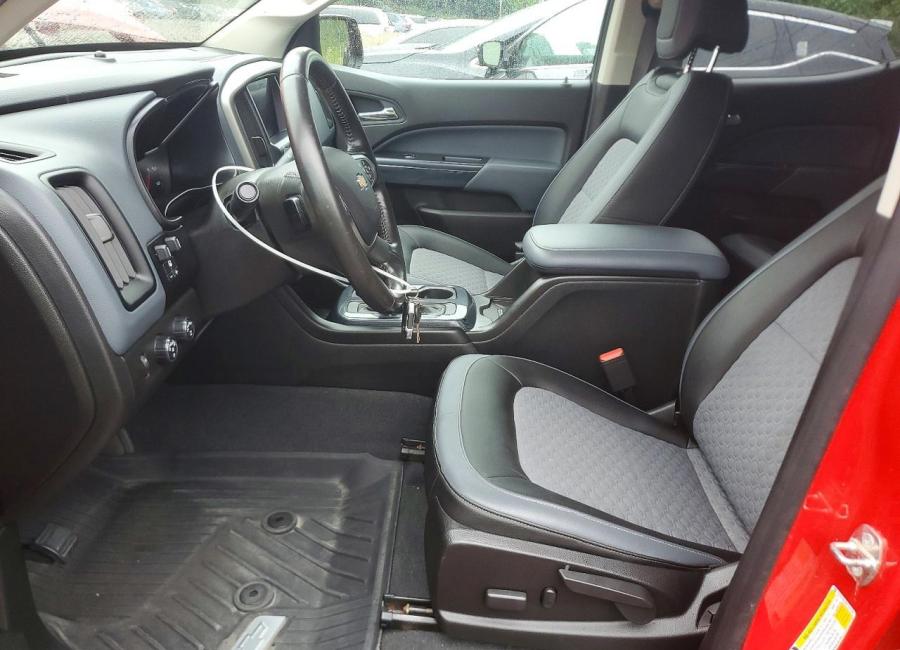 Salvage 2019 Chevrolet Colorado Z71 in Red