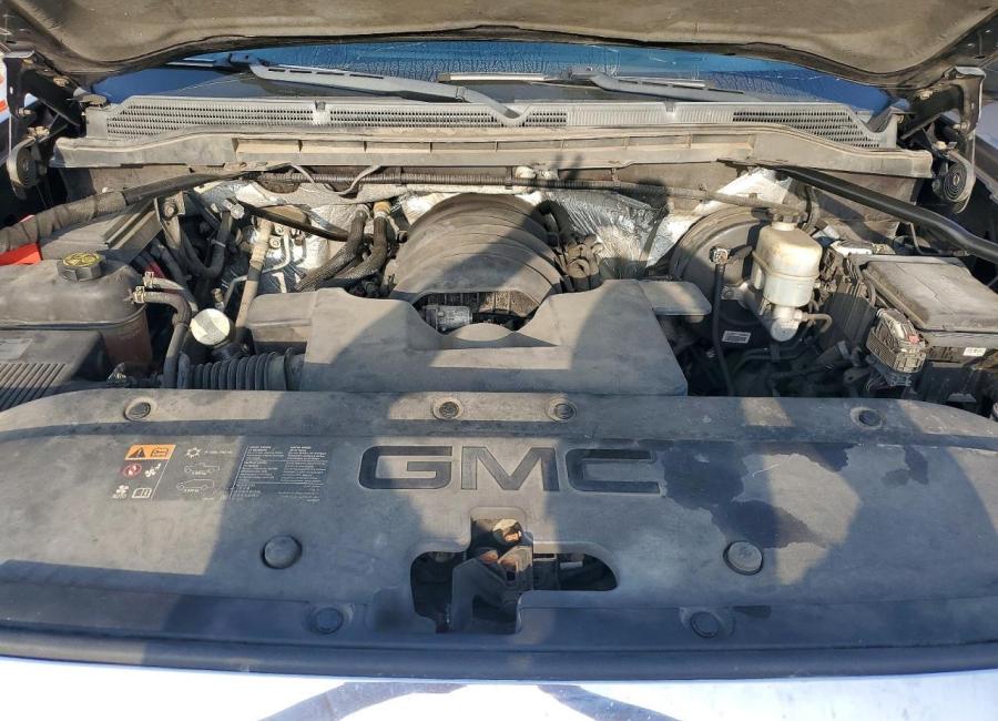Salvage 2015 Gmc Sierra Denali in Gray