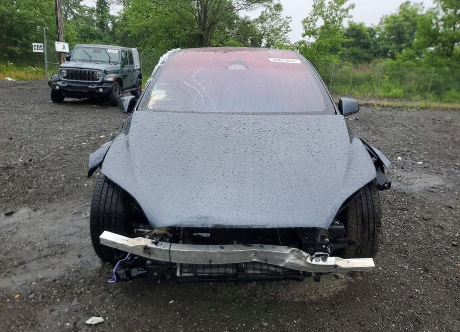 Salvage 2024 Tesla Model X  in Gray