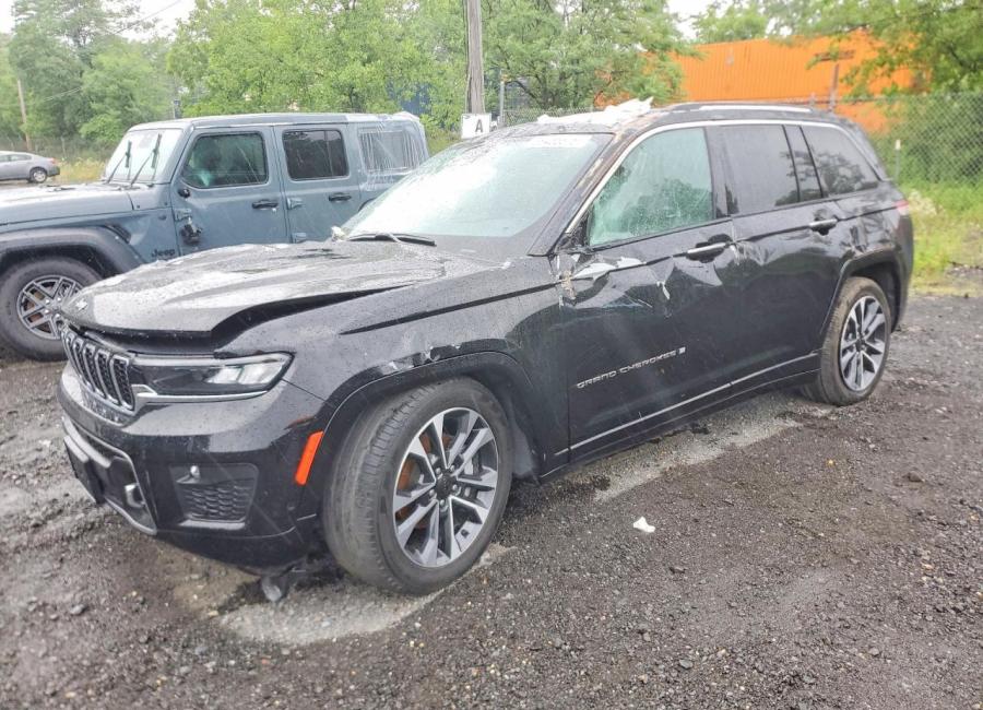 Salvage 2023 Jeep Grand Cherokee Overland in Black
