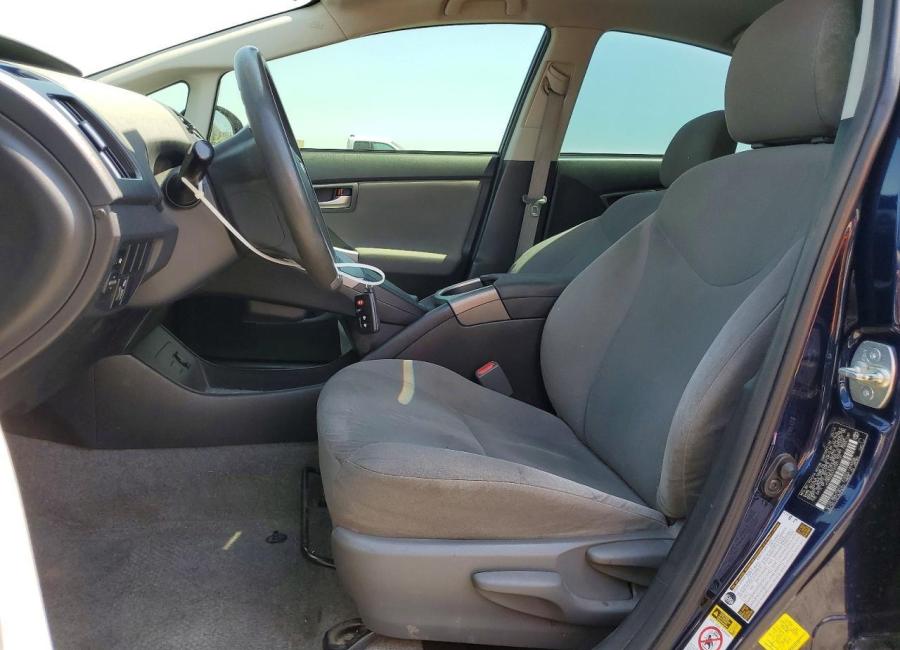 Salvage 2014 Toyota Prius Two in Blue