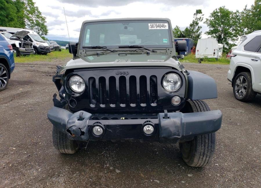 Salvage 2016 Jeep Wrangler Unlimited Sport in Green