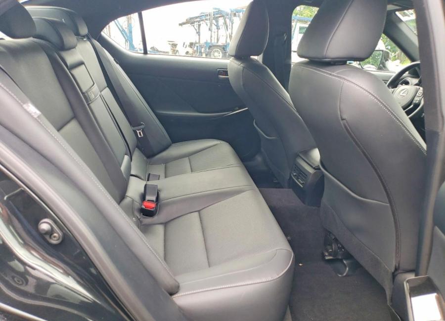 Salvage 2025 Lexus Is 350 F Sport Design in Black