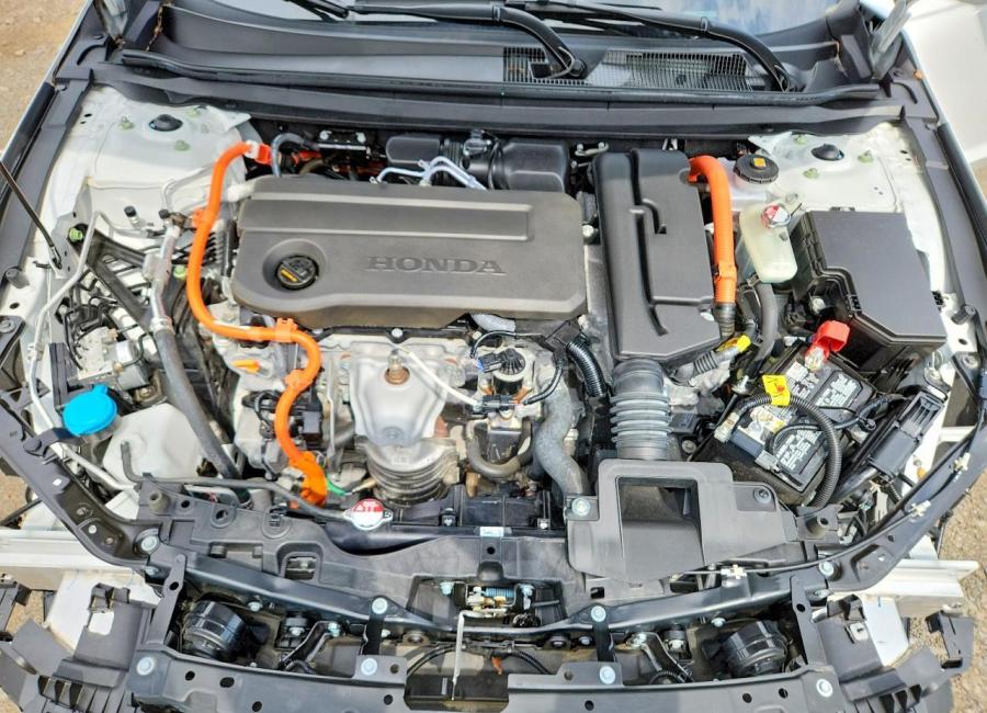 Salvage 2025 Honda Accord Touring Hybrid in White