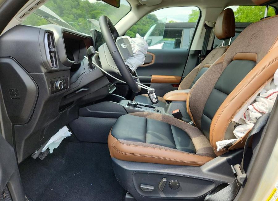 Salvage 2025 Ford Bronco Sport Outer Banks in Brown