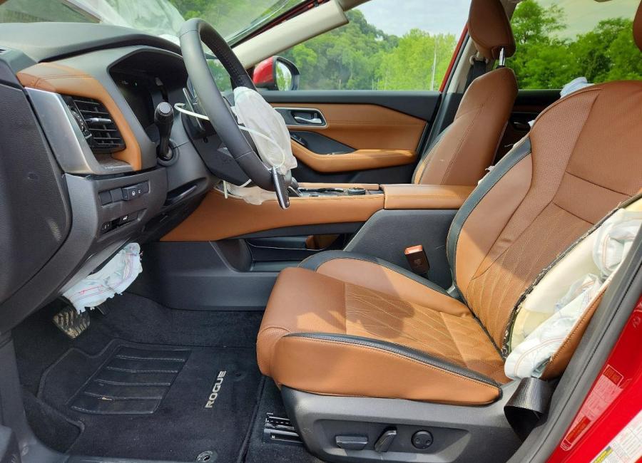 Salvage 2025 Nissan Rogue Platinum in Burgundy