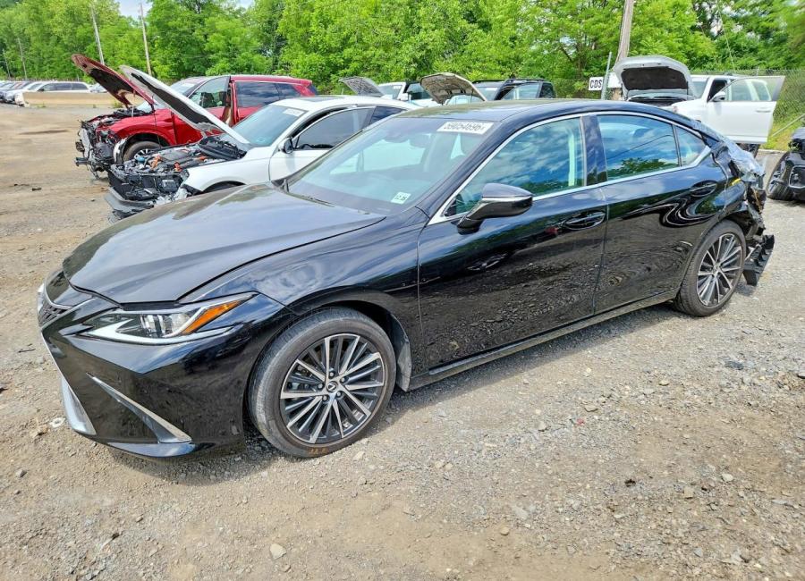 Salvage 2024 Lexus Es 350  in Black
