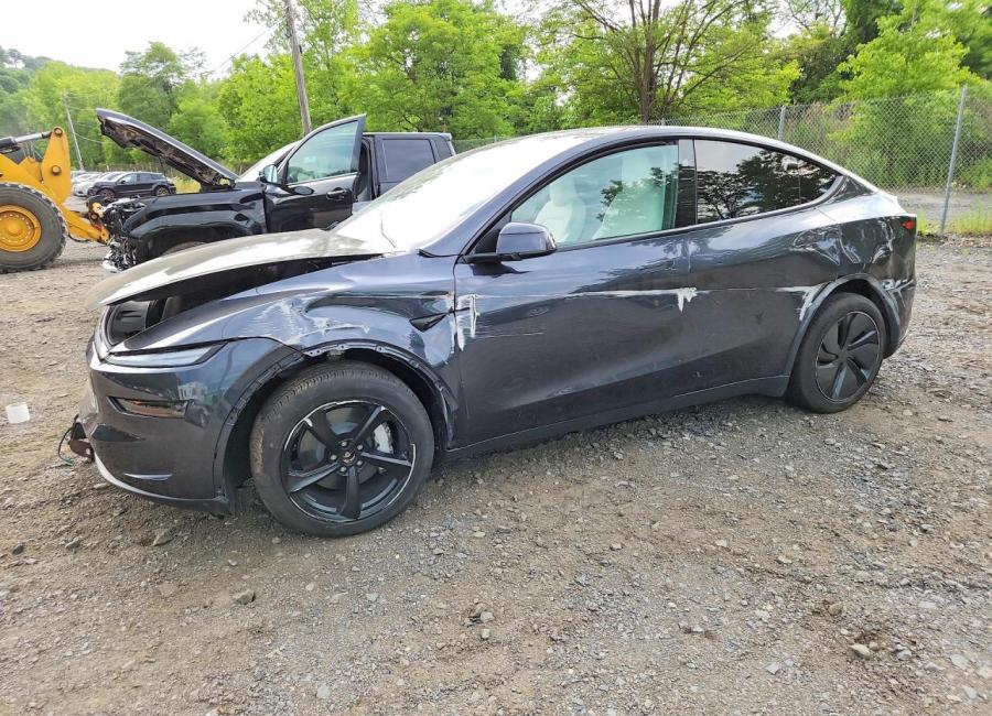 Salvage 2026 Tesla Model Y  in Gray