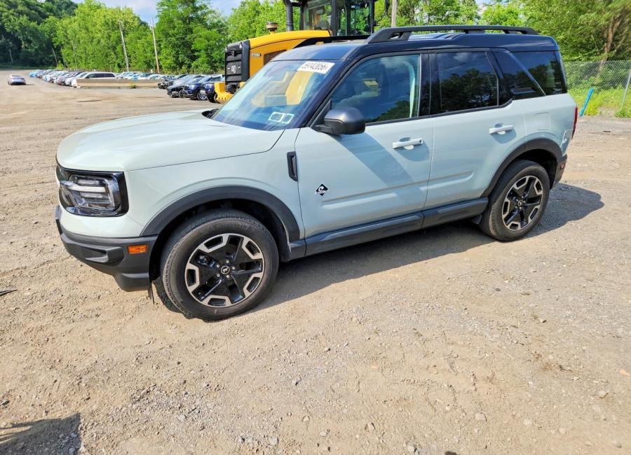 Salvage 2024 Ford Bronco Sport Outer Banks in Green