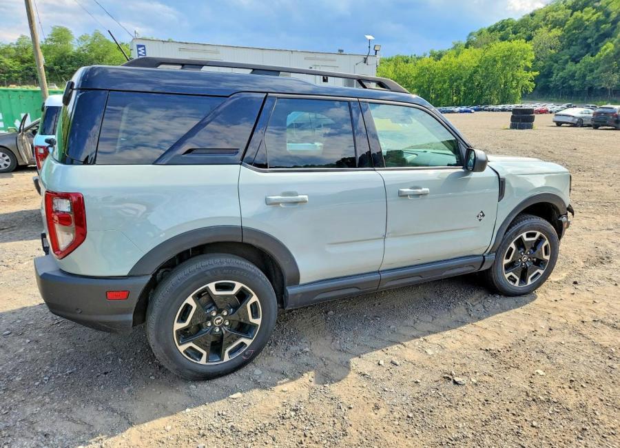 Salvage 2024 Ford Bronco Sport Outer Banks in Green