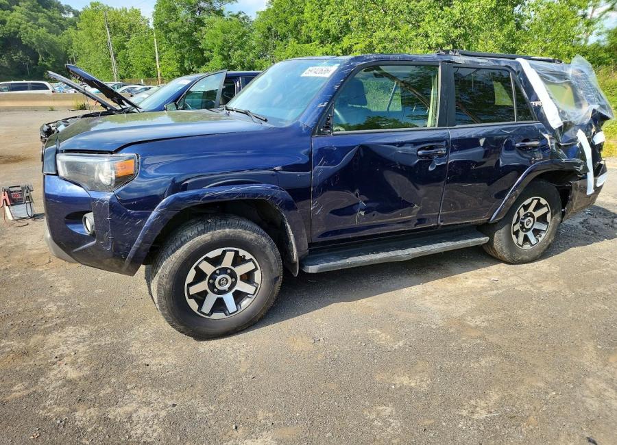 Salvage 2019 Toyota 4runner Trd Off-road in Blue