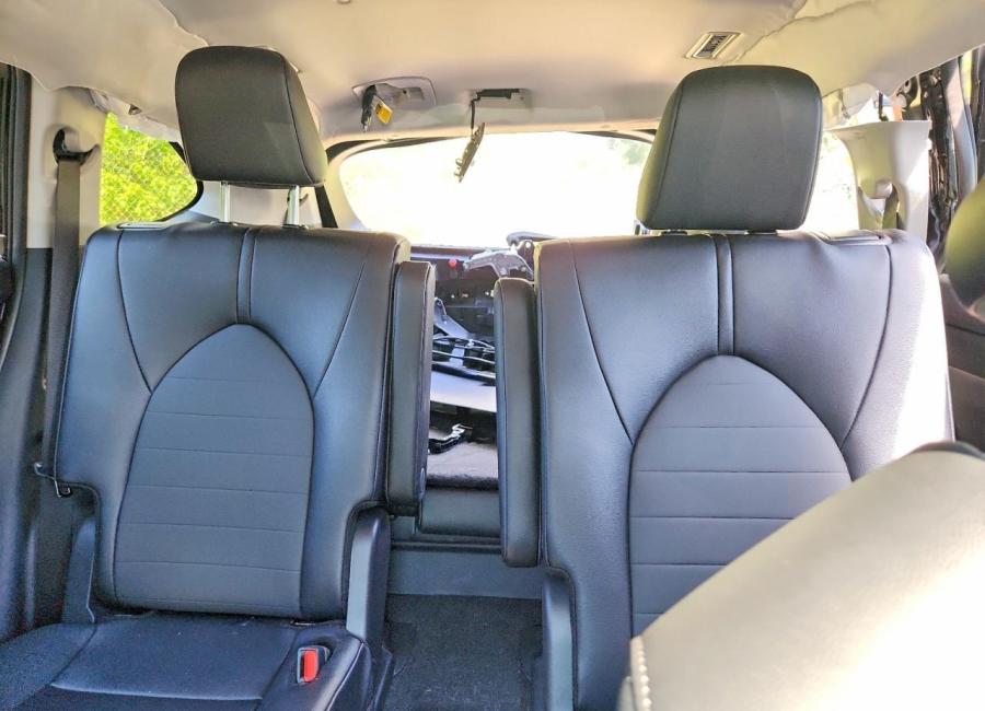 Salvage 2026 Toyota Highlander Xle in Black