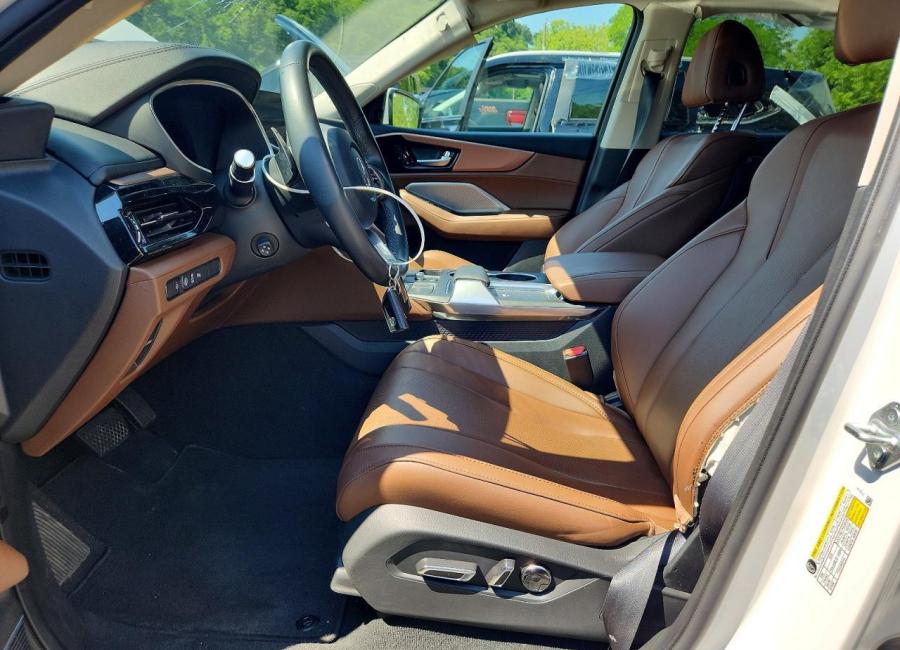 Salvage 2023 Acura Mdx Technology Awd in White