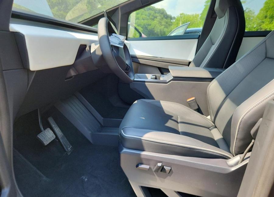 Salvage 2026 Tesla Cybertruck  in Silver