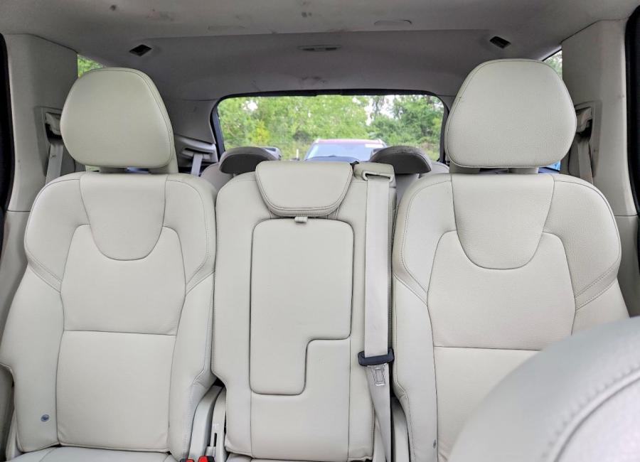 Salvage 2024 Volvo Xc90  in Blue