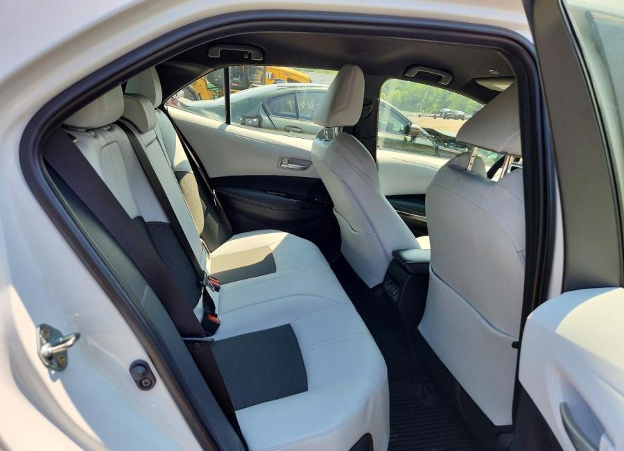 Salvage 2026 Toyota Corolla Xse in Gray